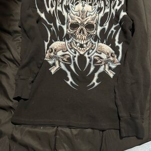 Black Long Sleeve Skull Graphic Shirt